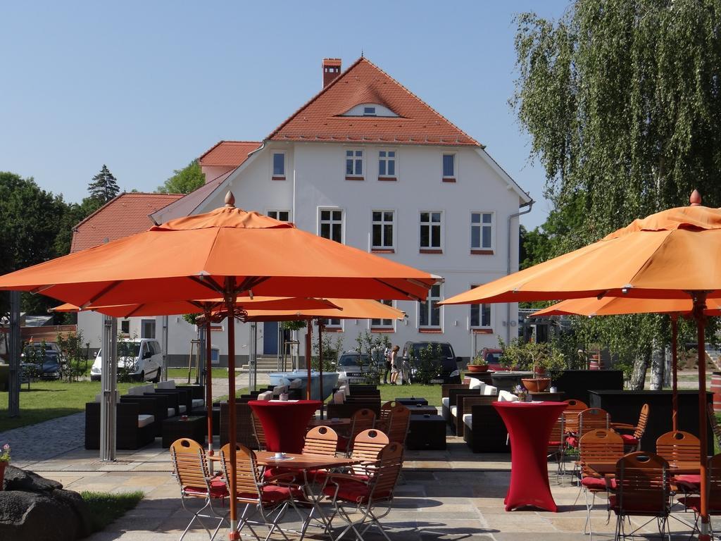 Hotel Und Restaurant Am Peenetal Liepen  Ruang foto